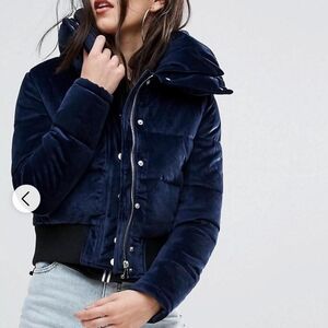 Missguided Blue Velvet Cropped Puffer Coat Navy Size Small US 2